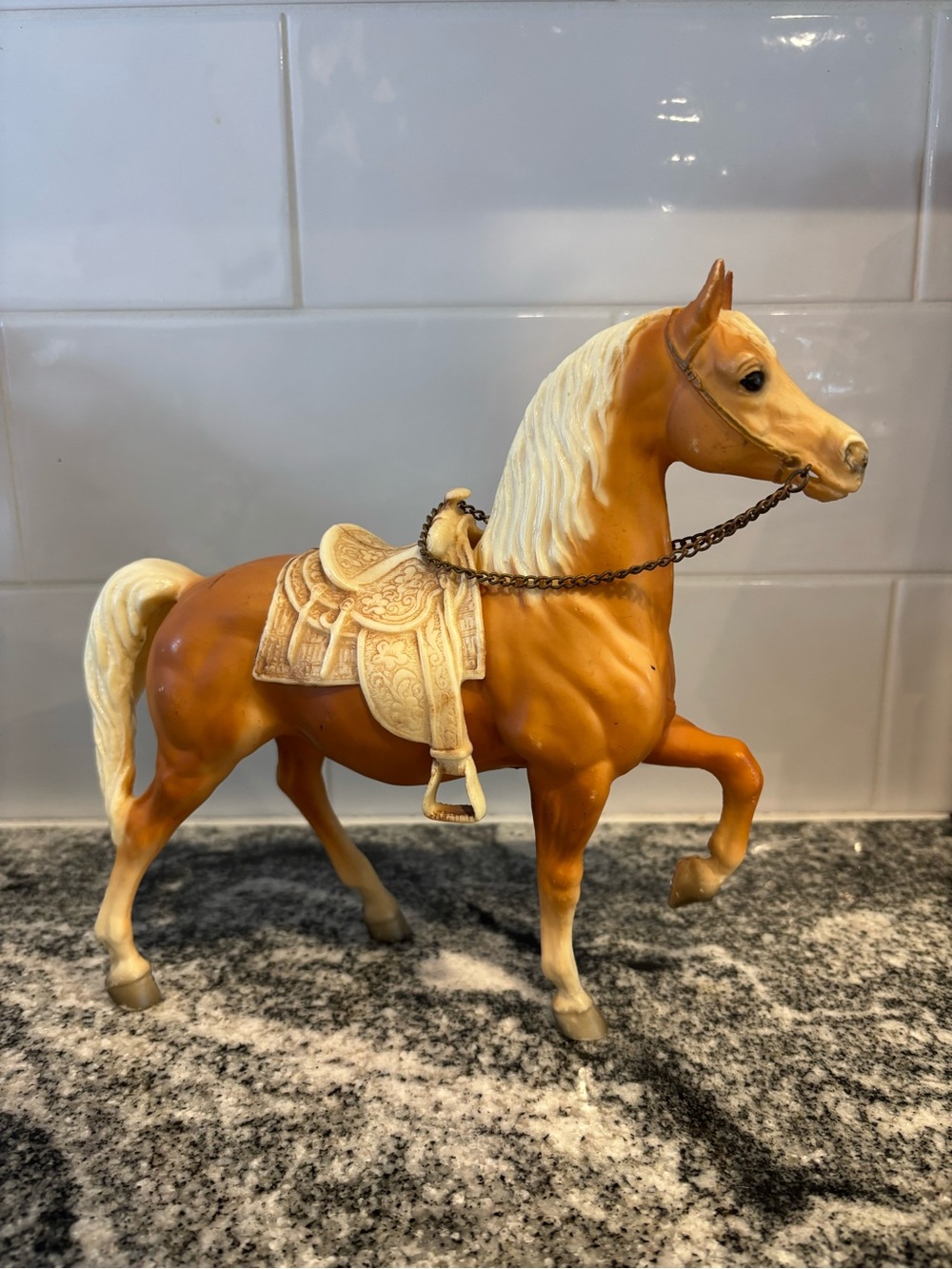 Vintage Breyer Palomino Horse with removable saddle